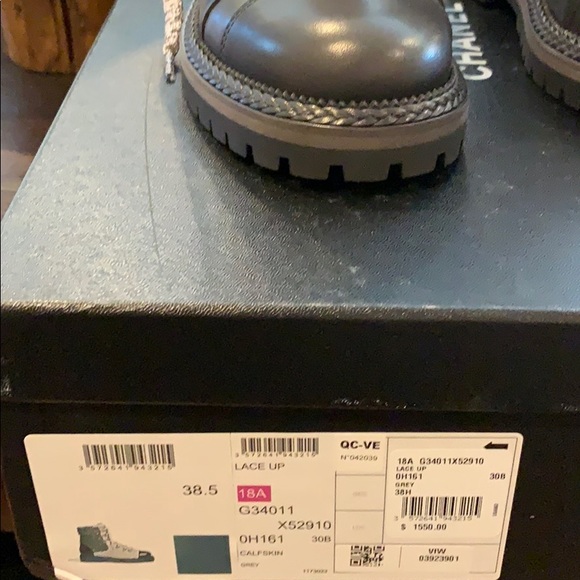 Chanel lace up boots - Picture 2 of 8